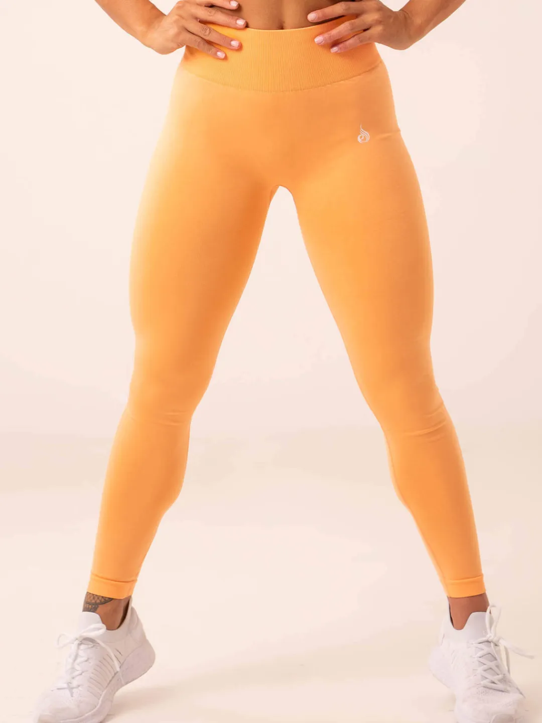 Women Ryderwear ift crunch eae egging
