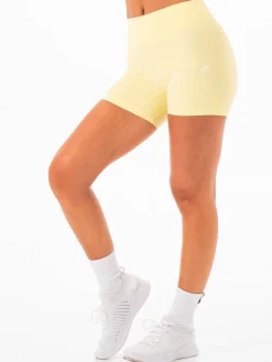 Women Ryderwear NKD Inviibe crunch hort