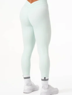 Women Ryderwear NKD V crunch egging