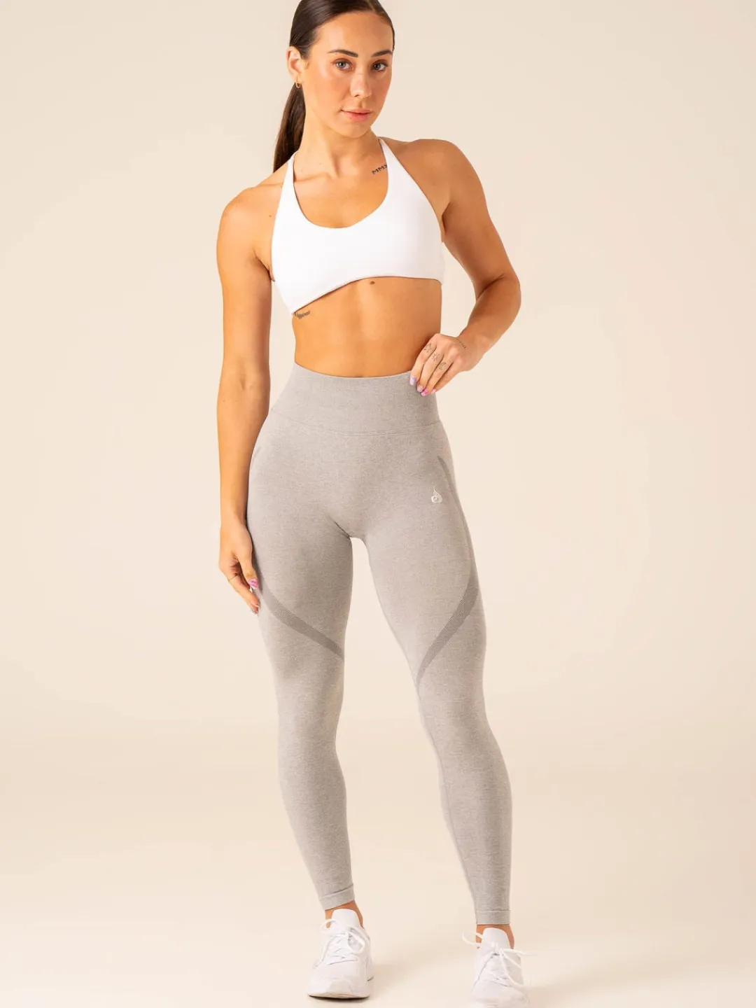 Women Ryderwear tape eae egging