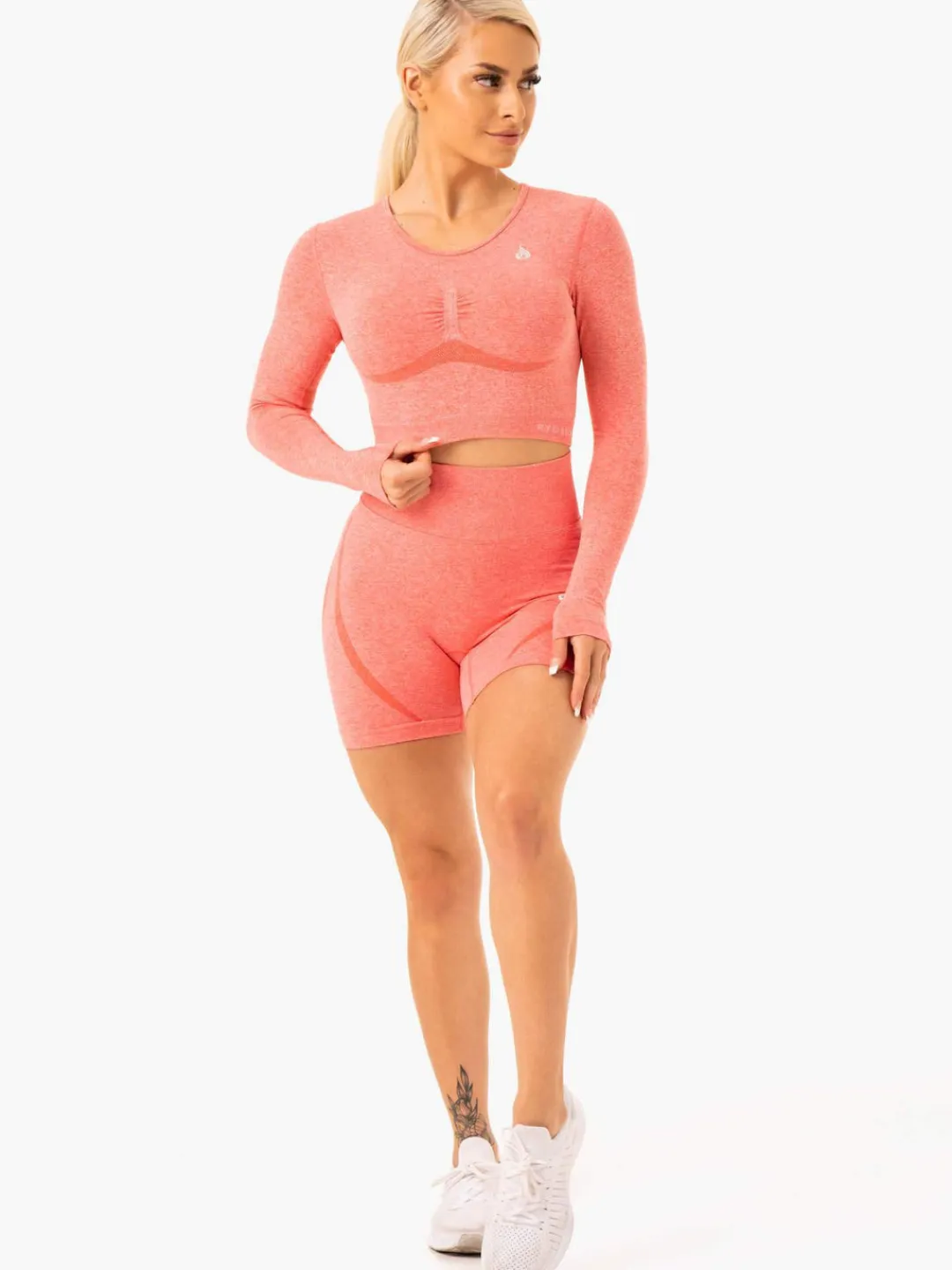 Women Ryderwear tape eae ong eeve Top