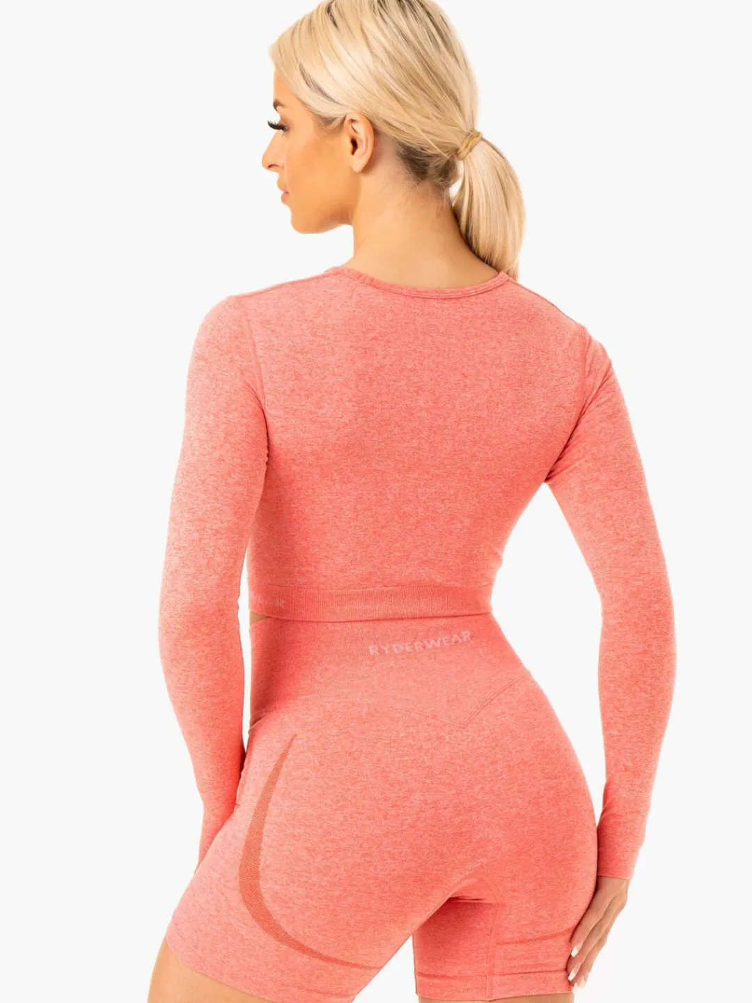 Women Ryderwear tape eae ong eeve Top