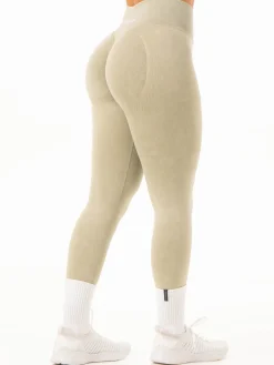Women Ryderwear tonewah crunch eae egging