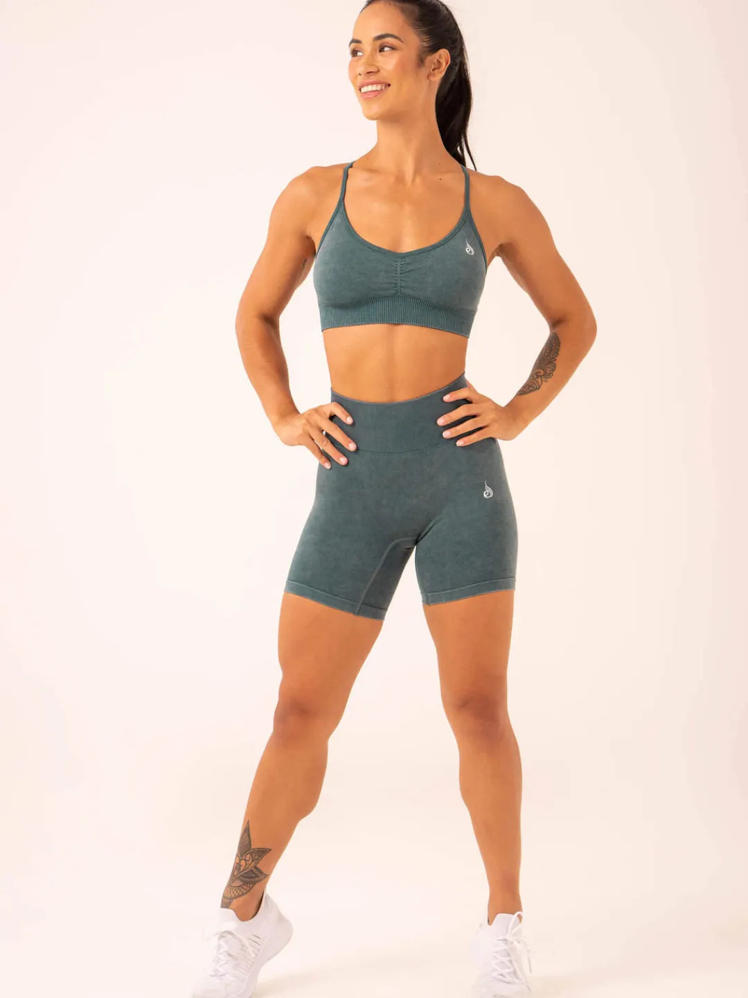 Women Ryderwear tonewah crunch eae hort