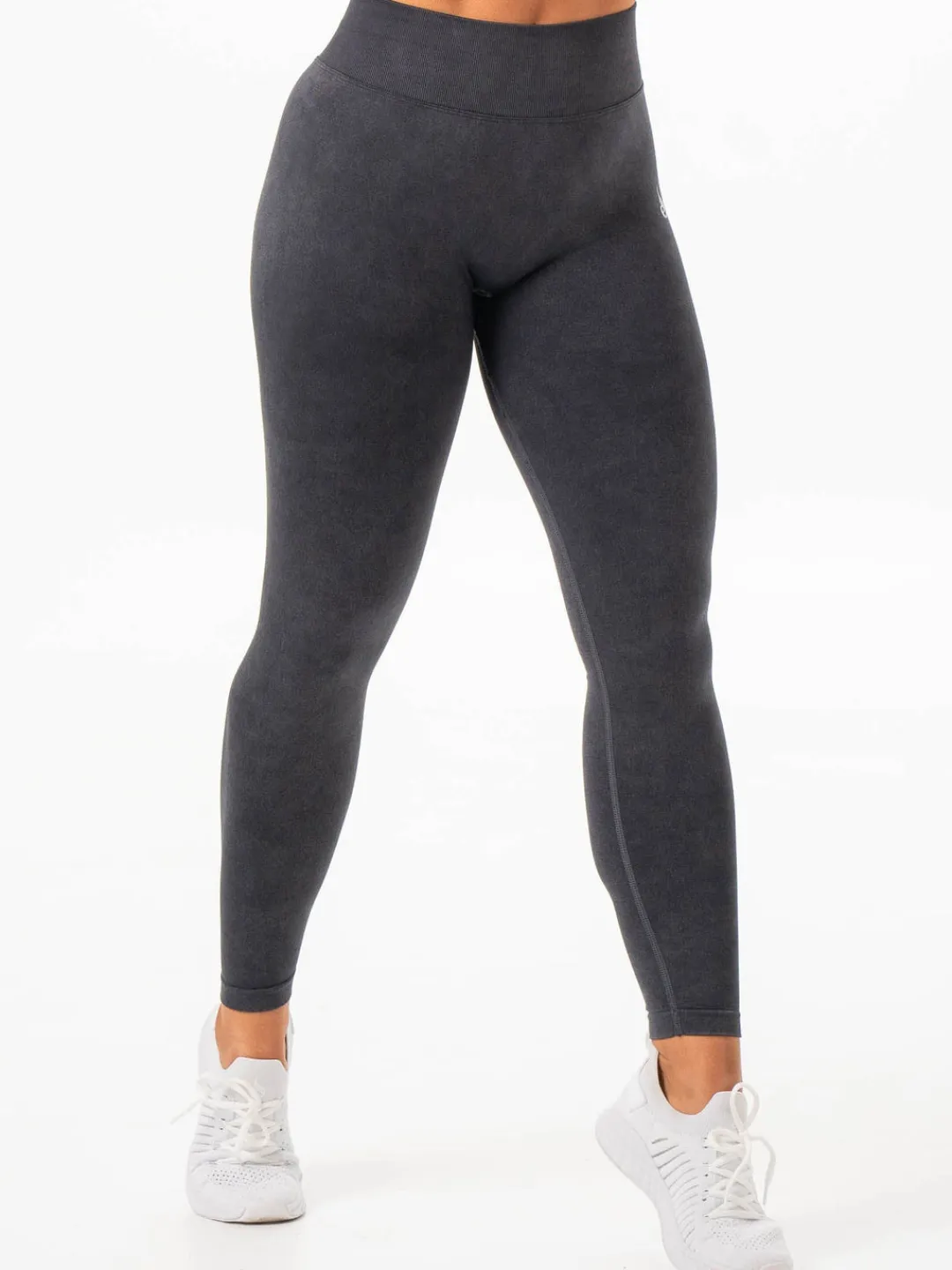 Women Ryderwear tonewah eae V Back egging