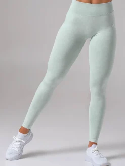 Women Ryderwear tonewah eae V Back egging